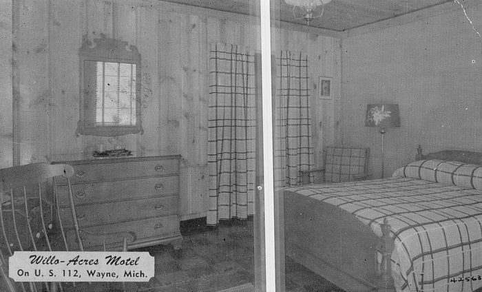 Willo-Acres Motel (Canton Inn and Suites) - Old Postcard (newer photo)